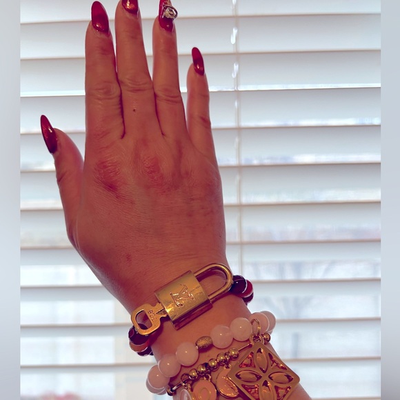 LV Lock & Key bracelet! Gorgeous Lux ❤️❤️❤️ - Picture 2 of 2